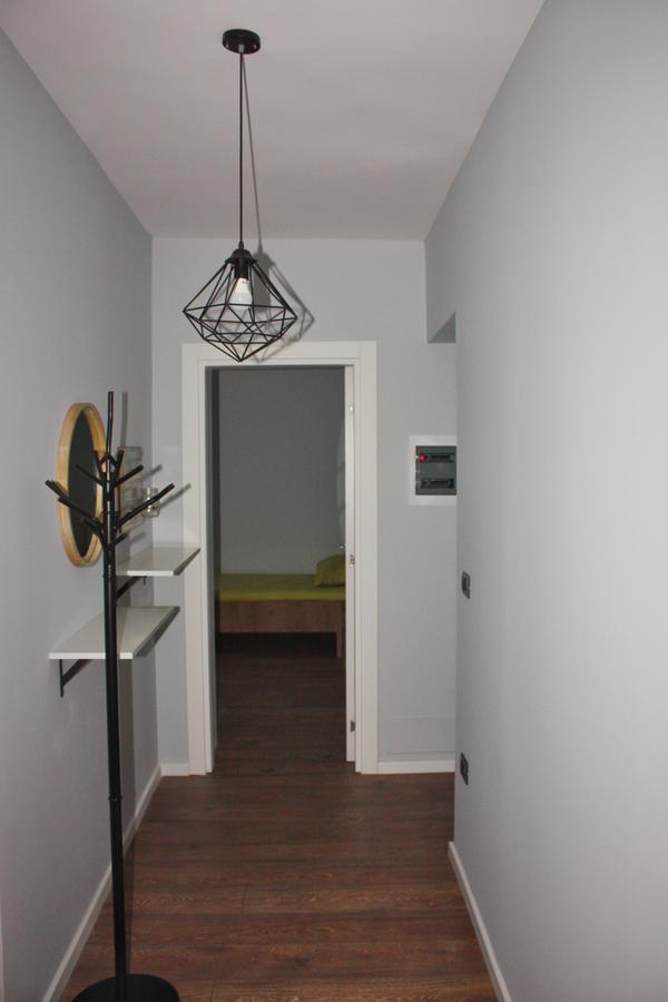 Apt 16-tirana Very Appartamento *
