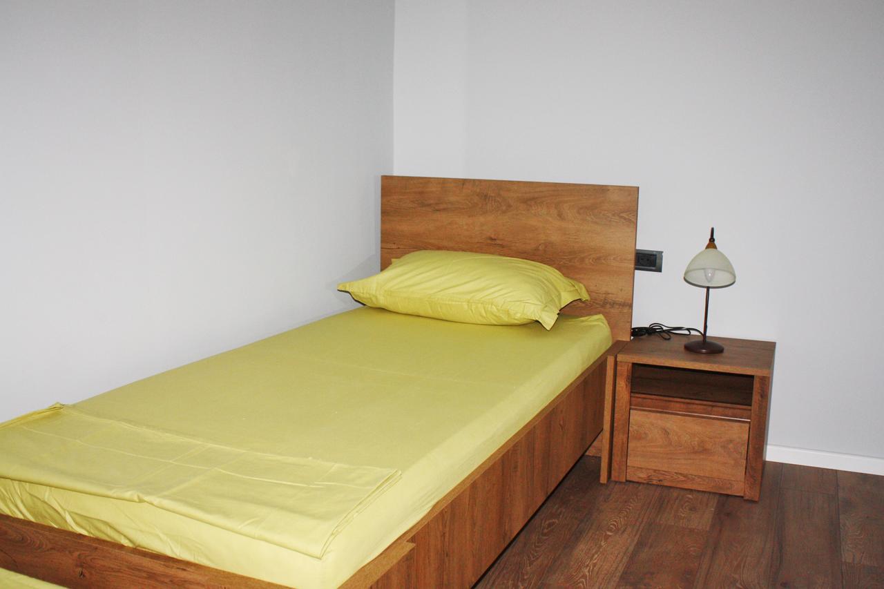 Apt 16-tirana Very