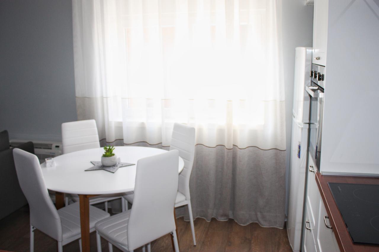 Apt 16-tirana Very *